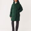 Women Frank And Oak Jackets & Coats | The Hygge Puffer Coat In Forest Green